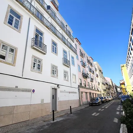 Lisbon Gloria Apartment-3
